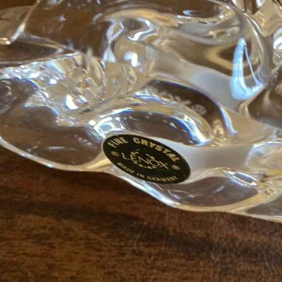 Trio Of Grace Lenox Crystal Dolphins With Frosted Waves Vintage from the 90’s - Picture 9 of 10